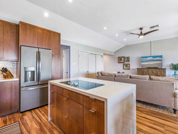 Lahaina Luxury Vacation Beach Townhome Sleeps 8 Guests