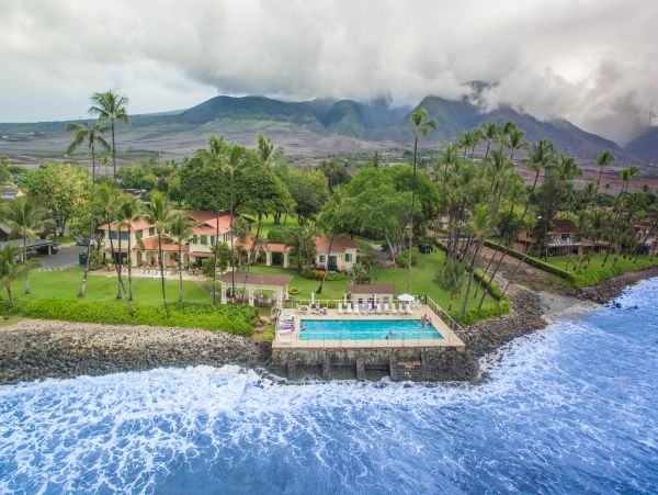 Lahaina Luxury Vacation Beach Townhome Sleeps 8 Guests