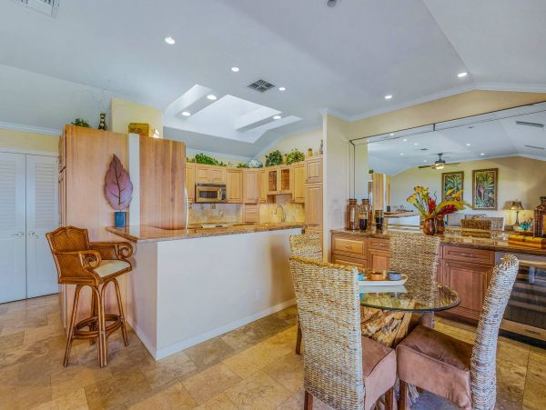 Lahaina Luxury Vacation Three Bedrooms Townhome