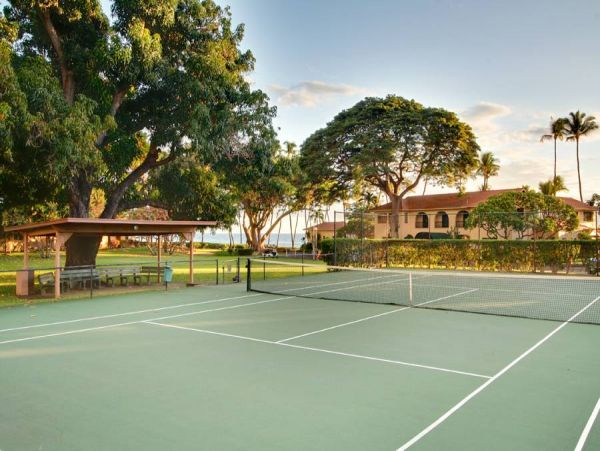 Lahaina Luxury Vacation Three Bedrooms Townhome