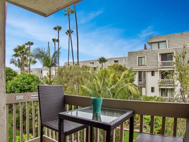 1 Bedroom Oceanside Vacation Beach Condo Sleeps 4 Guests