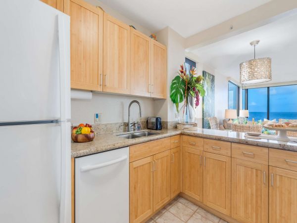 Kaanapali Luxury Vacation Rental Condo Sleeps Six Guests