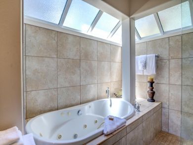 Ocean View Two Bedroom Rental Villa in Kapalua Walk to Beach