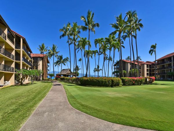 Kaanapali Vacation Beach Condo Sleeps 4 Full Ocean Views
