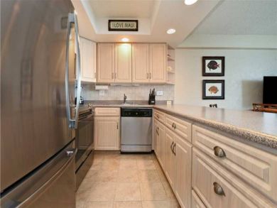 One Bedroom Kaanapali Oceanfront Unit Sleeps 4 Guests