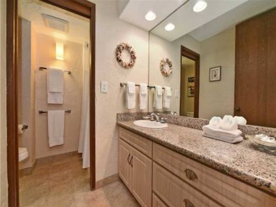 One Bedroom Kaanapali Oceanfront Unit Sleeps 4 Guests