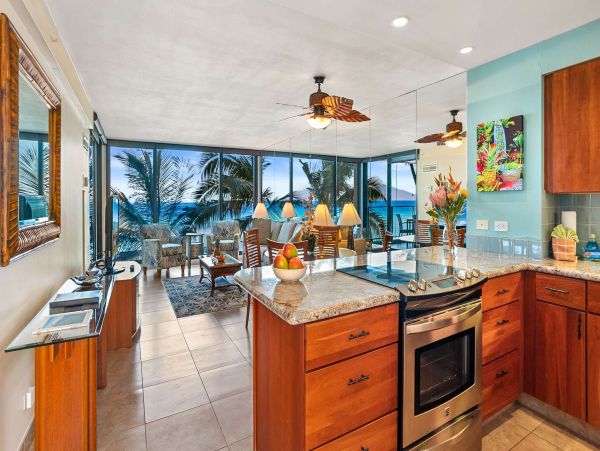Kaanapali Vacation Rental Condo Sleeps Four Located on Beach