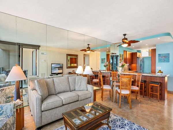 Kaanapali Vacation Rental Condo Sleeps Four Located on Beach