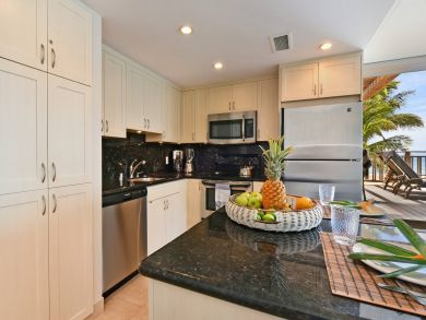 Kaanapali Vacation Rental Beach Condo Sleeps Four Guests