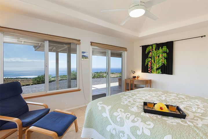 Canal Front 3 Bedrooms Home Sleeps 6 Guests in Kohala Coast