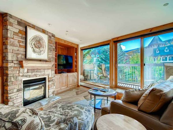 Vail Vacation Condo Sleeps 8 Guests Walk to Lifts Great View