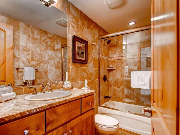 Vail Vacation Condo Sleeps 8 Guests Walk to Lifts Great View