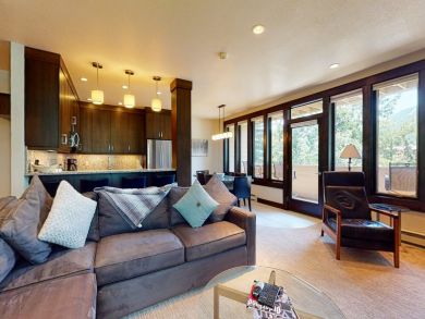 Vail Vacation Rental Condo Three Bedrooms Walk to Ski Lifts