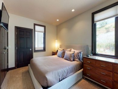 Vail Vacation Rental Condo Three Bedrooms Walk to Ski Lifts