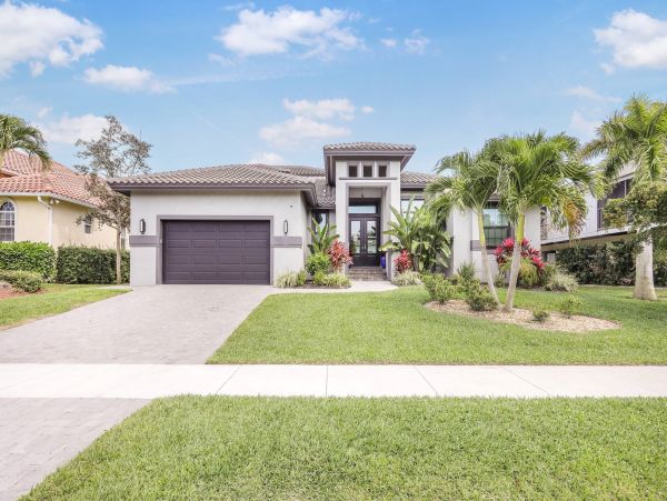 Marco Island Vacation Rental Near Tigertail Beach Waterfront Home