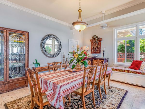 Lahaina Stunning Beachfront Vacation Home With Private Pool