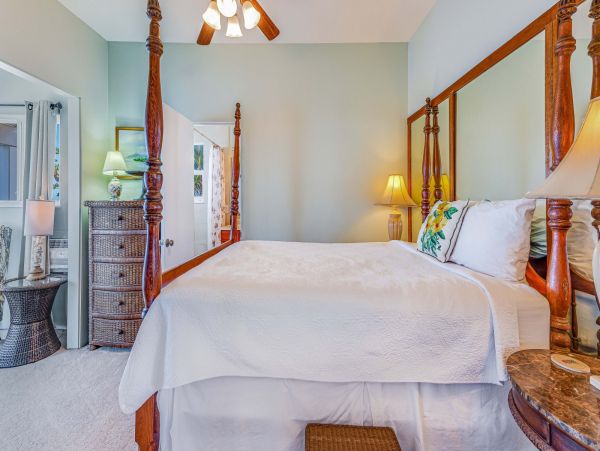 Lahaina Stunning Beachfront Vacation Home With Private Pool