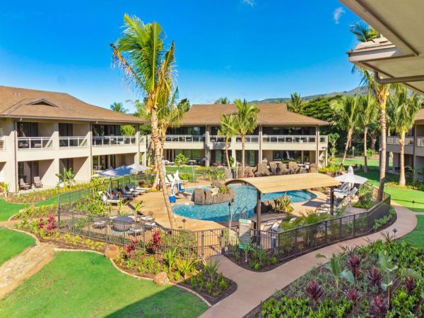 Lahaina Luxury Vacation Rental 9 Bedrooms Sleeps 24 Guests