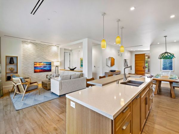 Lahaina Luxury Vacation Rental 9 Bedrooms Sleeps 24 Guests