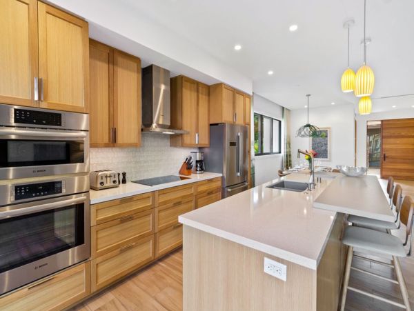 Lahaina Luxury Vacation Rental 9 Bedrooms Sleeps 24 Guests