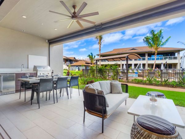Lahaina Luxury Vacation Rental 9 Bedrooms Sleeps 24 Guests