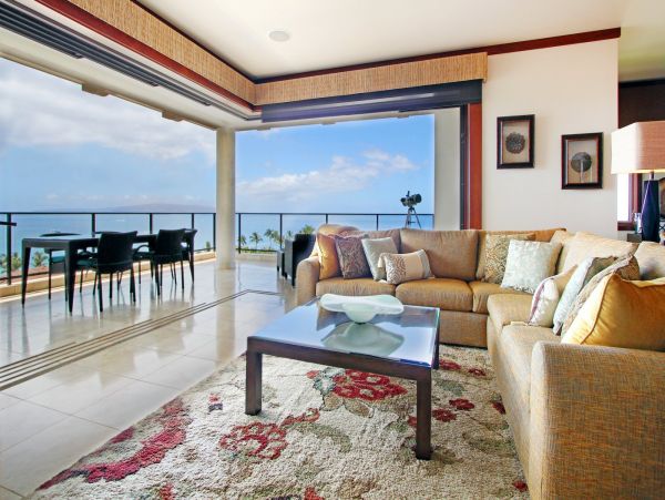 Three Bedroom Ocean Views Vacation Home Penthouse in Wailea