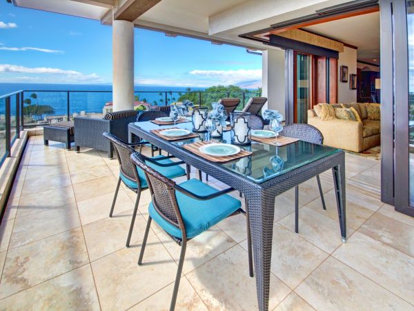 Three Bedroom Ocean Views Vacation Home Penthouse in Wailea