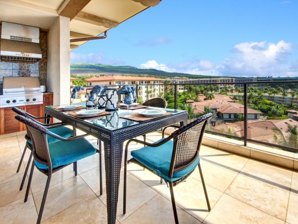 Three Bedroom Ocean Views Vacation Home Penthouse in Wailea