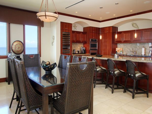 Three Bedroom Ocean Views Vacation Home Penthouse in Wailea
