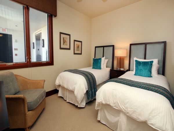 Three Bedroom Ocean Views Vacation Home Penthouse in Wailea