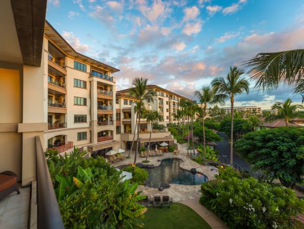 Luxury Vacation Penthouse with Communal Pool Sleeps 6