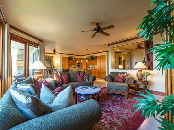 Luxury Vacation Penthouse with Communal Pool Sleeps 6