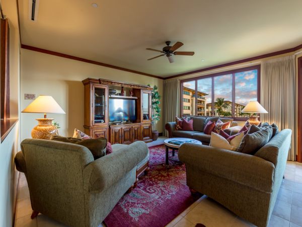 Luxury Vacation Penthouse with Communal Pool Sleeps 6