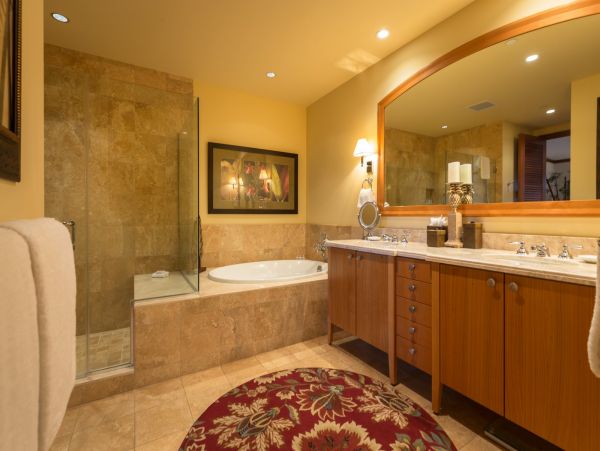Luxury Vacation Penthouse with Communal Pool Sleeps 6