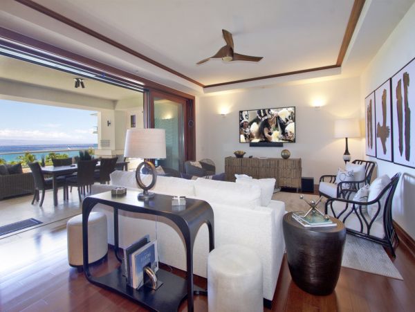 Oceanfront Three Bedroom Vacation Condo in Kapalua