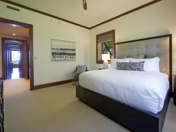 Oceanfront Three Bedroom Vacation Condo in Kapalua