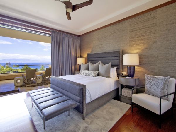 Oceanfront Three Bedroom Vacation Condo in Kapalua