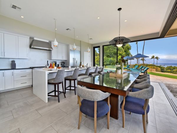 Luxury 5 Bedrooms Sleeps 10 Guests Villa