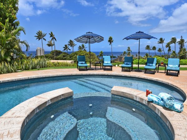 Luxury 5 Bedrooms Sleeps 10 Guests Villa