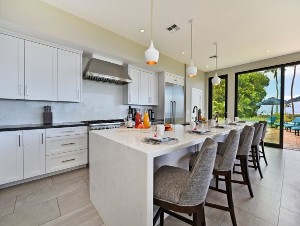 Luxury 5 Bedrooms Sleeps 10 Guests Villa