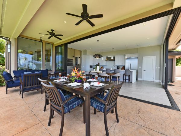 Luxury 5 Bedrooms Sleeps 10 Guests Villa