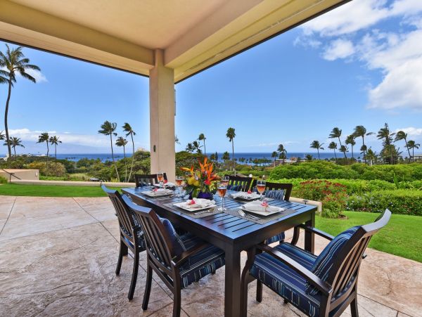 Luxury 5 Bedrooms Sleeps 10 Guests Villa