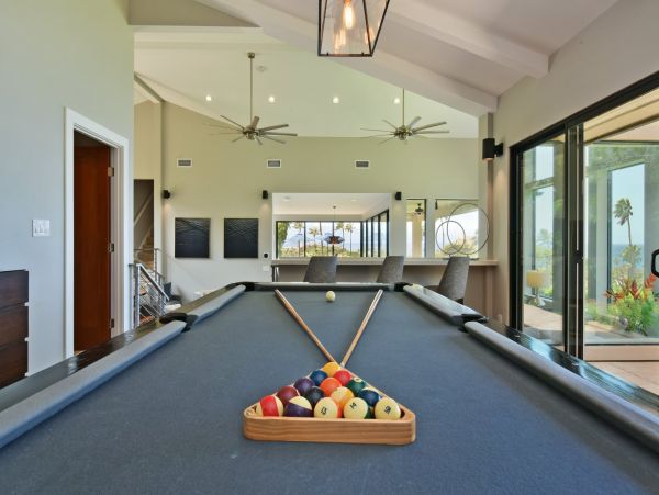Luxury 5 Bedrooms Sleeps 10 Guests Villa