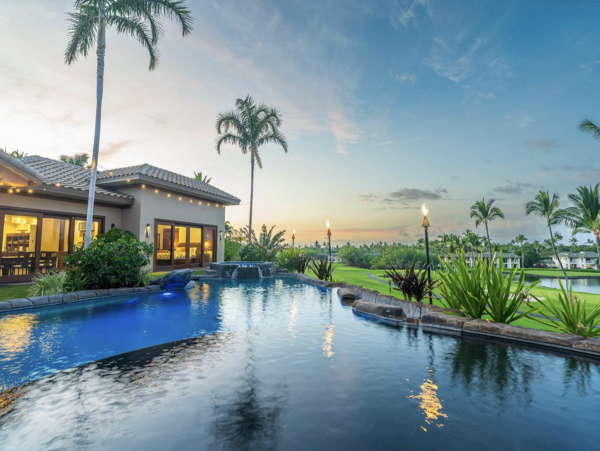 Amazing Lagoon 7 Bedroom Villa in Big Island 10,000 sq FT