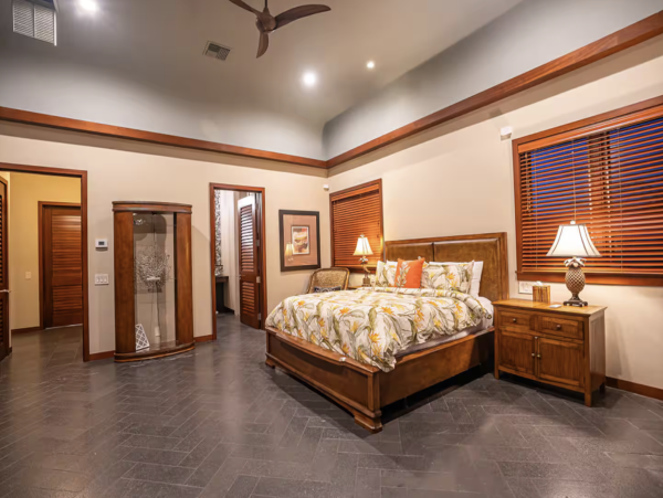 Amazing Lagoon 7 Bedroom Villa in Big Island 10,000 sq FT