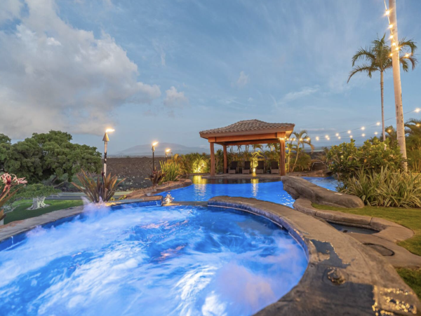 Amazing Lagoon 7 Bedroom Villa in Big Island 10,000 sq FT