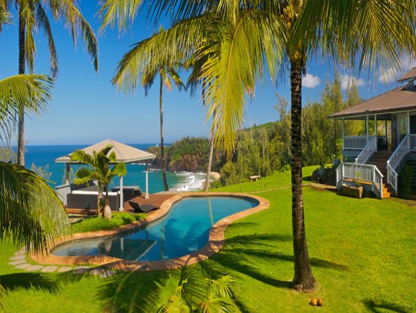 Oceanfront Kilauea Seven Bedroom Luxury Rental Home