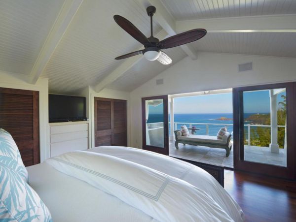 Oceanfront Kilauea Seven Bedroom Luxury Rental Home