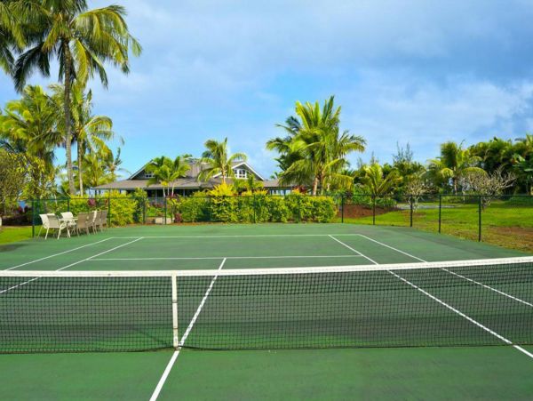 Oceanfront Kilauea Seven Bedroom Luxury Rental Home