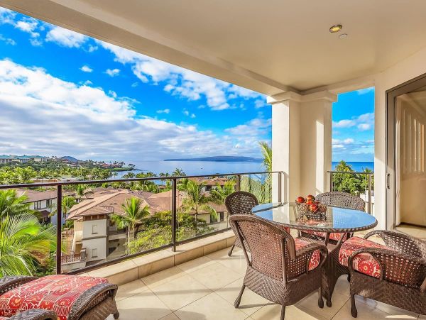 Wailea 2 Bedroom Penthouse Sleeps 6 Guests Ocean Views
